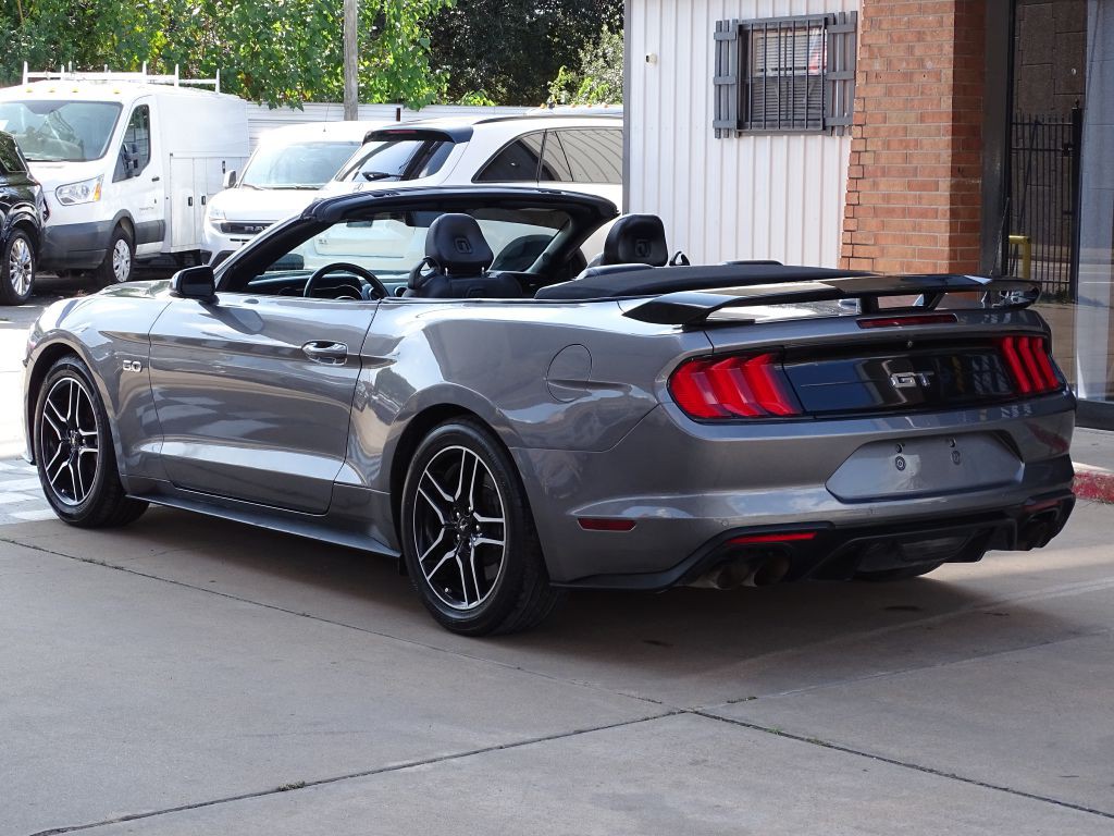 2021 Ford Mustang Image 5