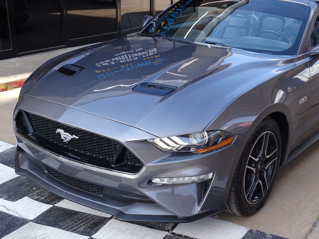 2021 Ford Mustang Image 12