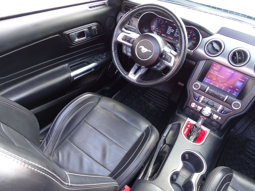 2021 Ford Mustang Image 19