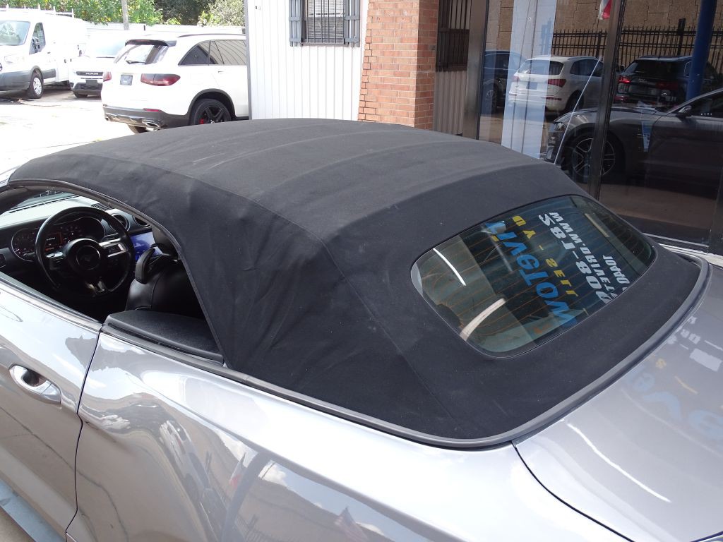 2021 Ford Mustang Image 24