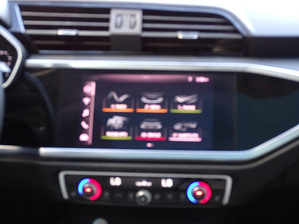 2020 Audi Q3 Image 17