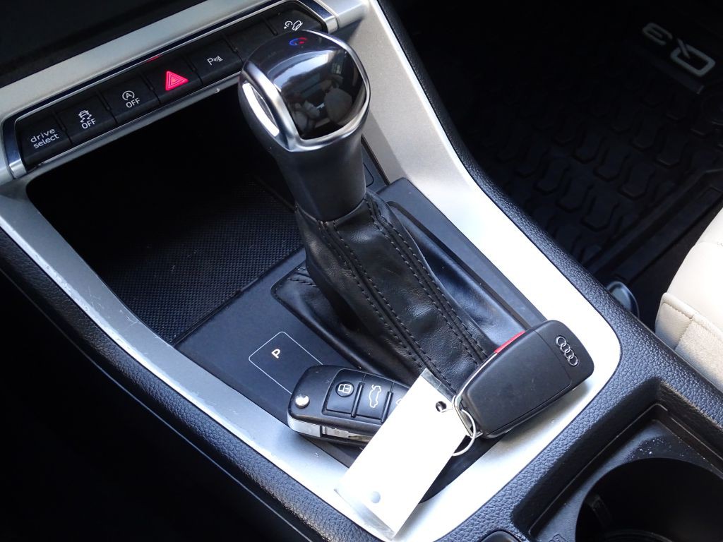 2020 Audi Q3 Image 23