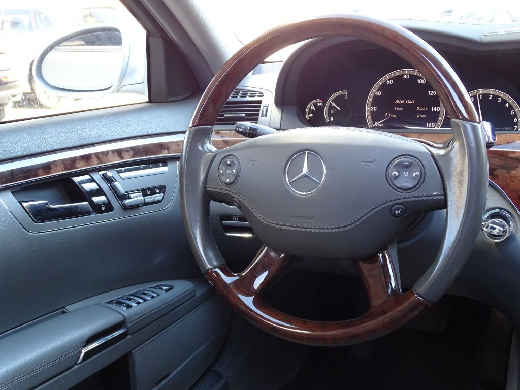 2007 Mercedes-Benz S-Class Image 17
