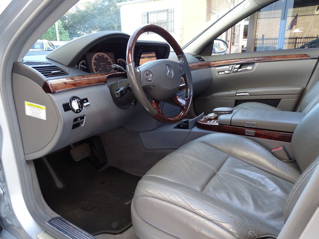 2007 Mercedes-Benz S-Class Image 18