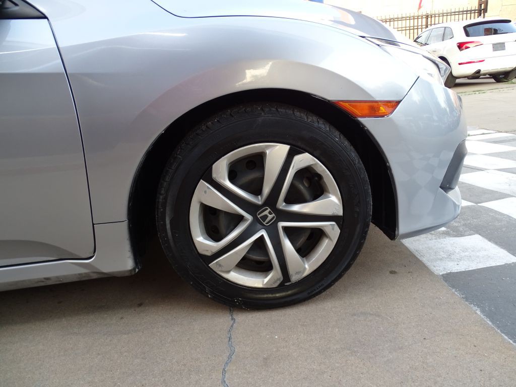 2017 Honda Civic Image 15