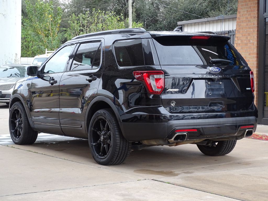 2016 Ford Explorer Image 3