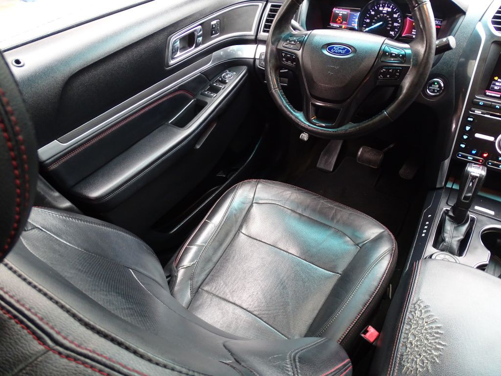 2016 Ford Explorer Image 9