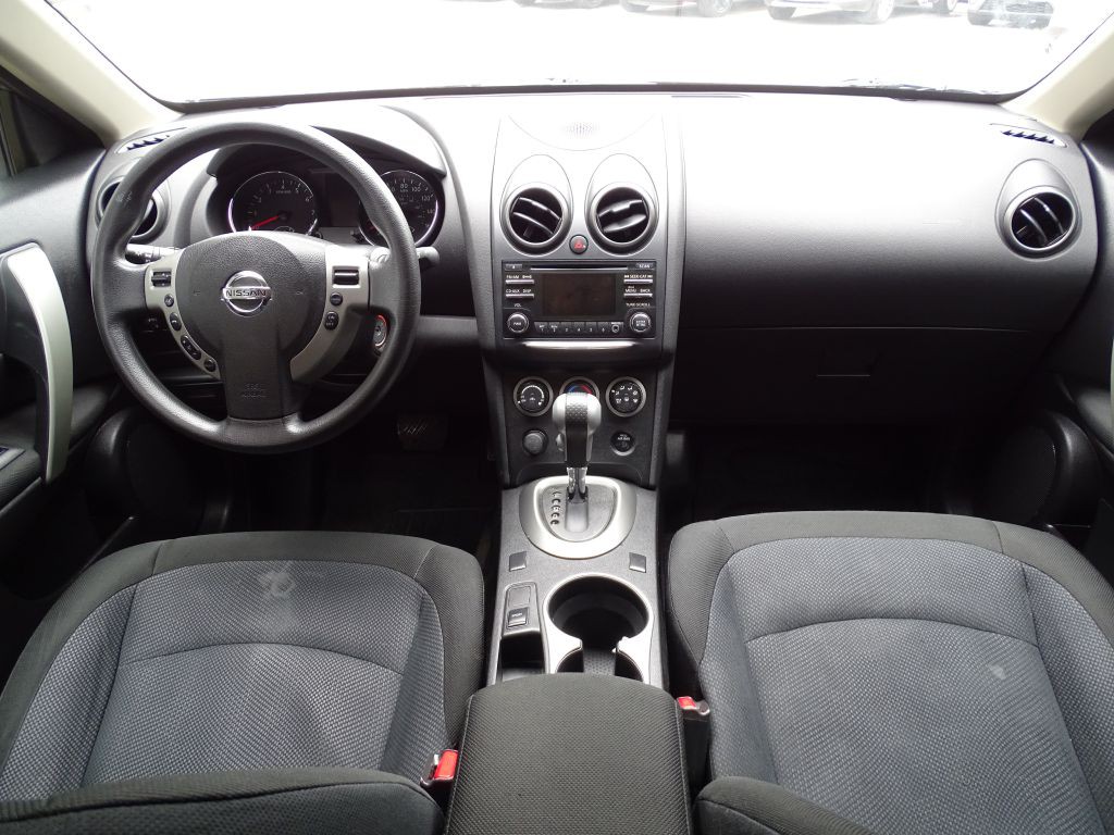 2013 Nissan Rogue Image 8