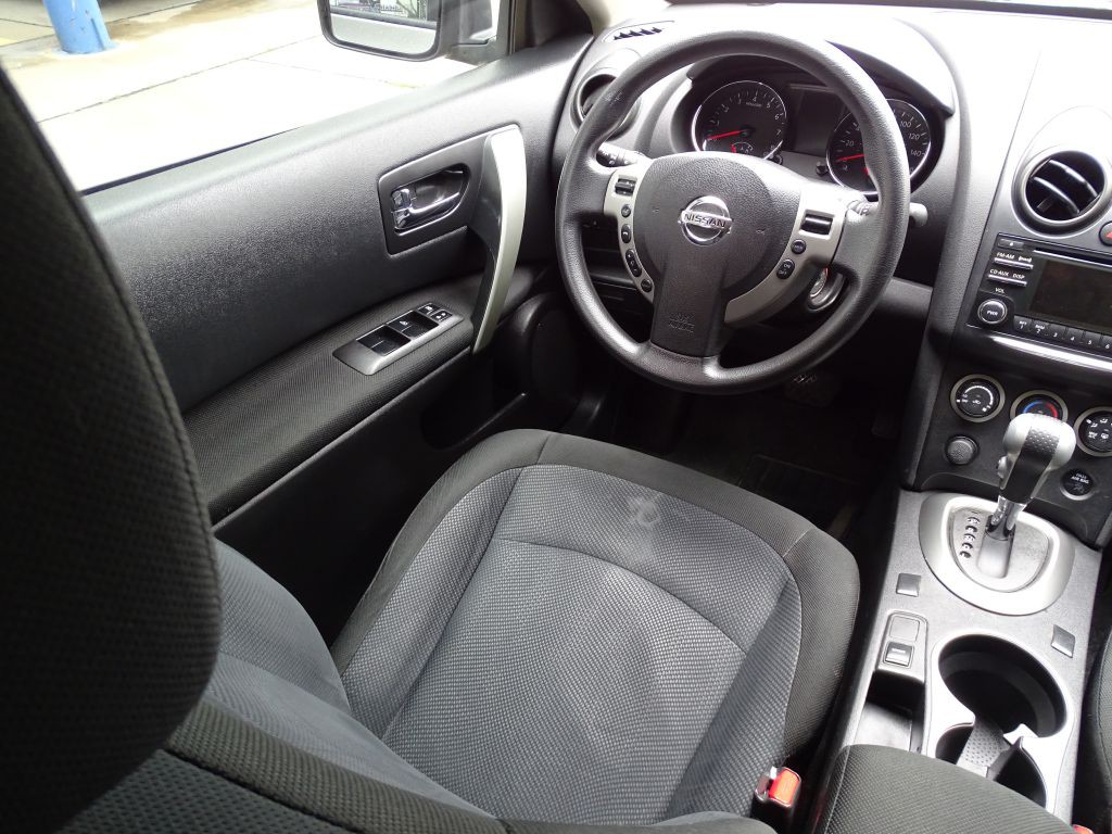 2013 Nissan Rogue Image 9