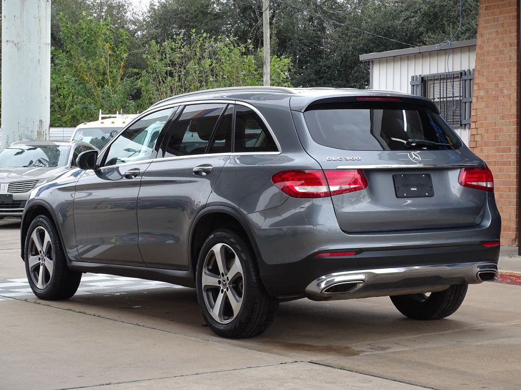 2019 Mercedes-Benz GLC-Class Image 3