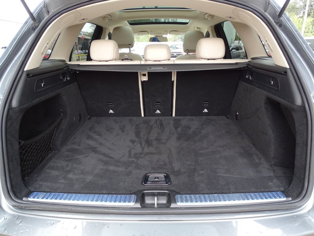 2019 Mercedes-Benz GLC-Class Image 13