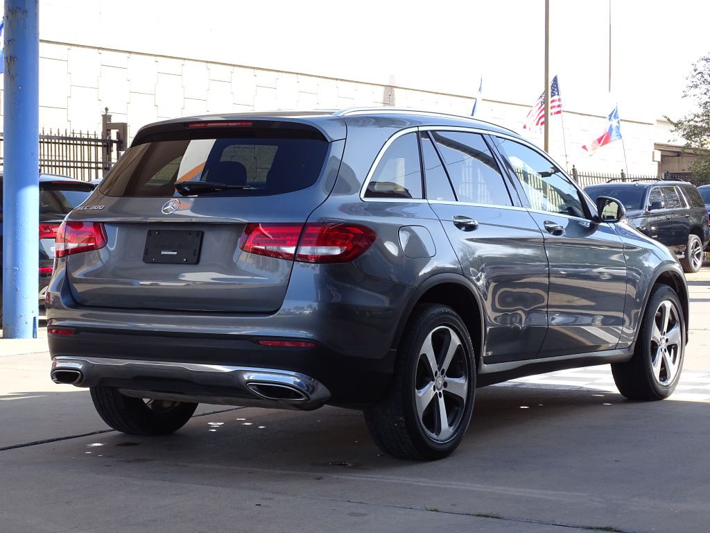 2017 Mercedes-Benz GLC-Class Image 5