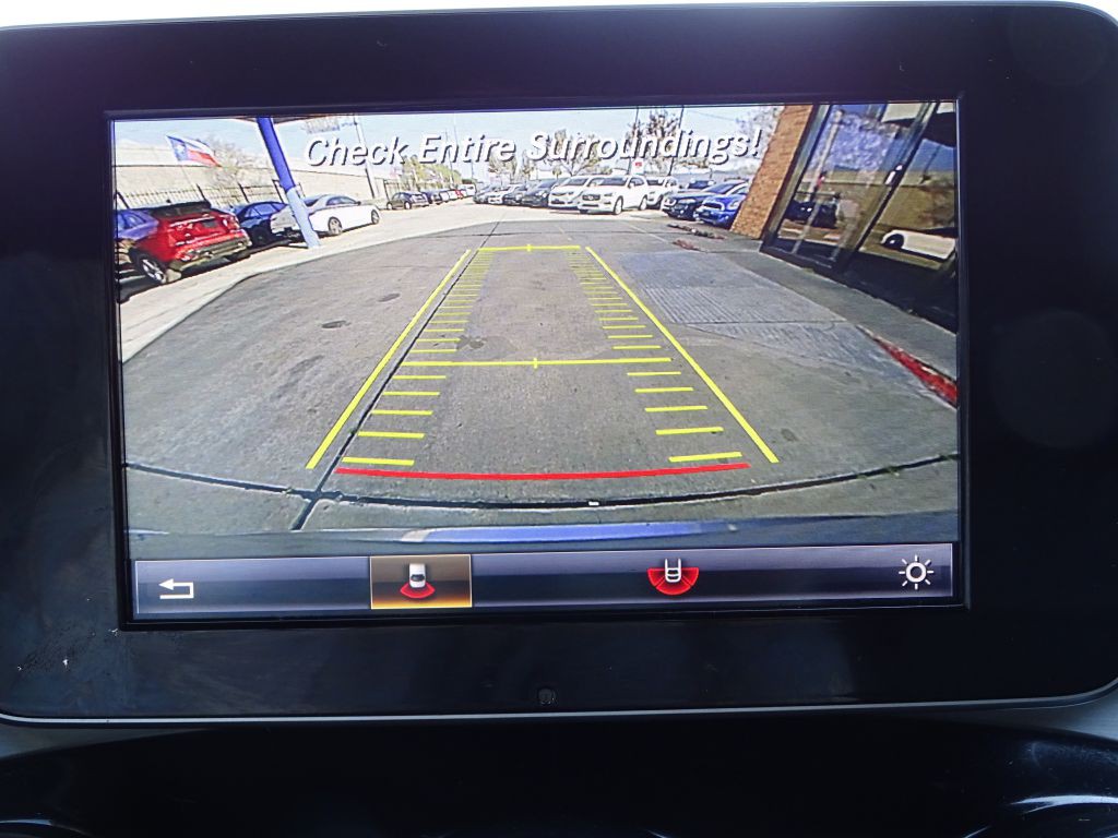 2017 Mercedes-Benz GLC-Class Image 14