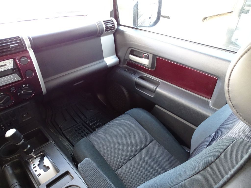 2007 Toyota FJ Cruiser Image 10