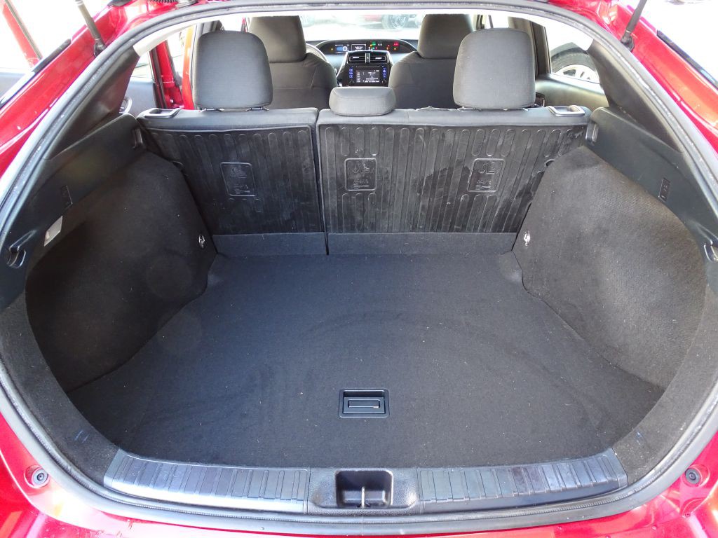 2018 Toyota Prius Image 12