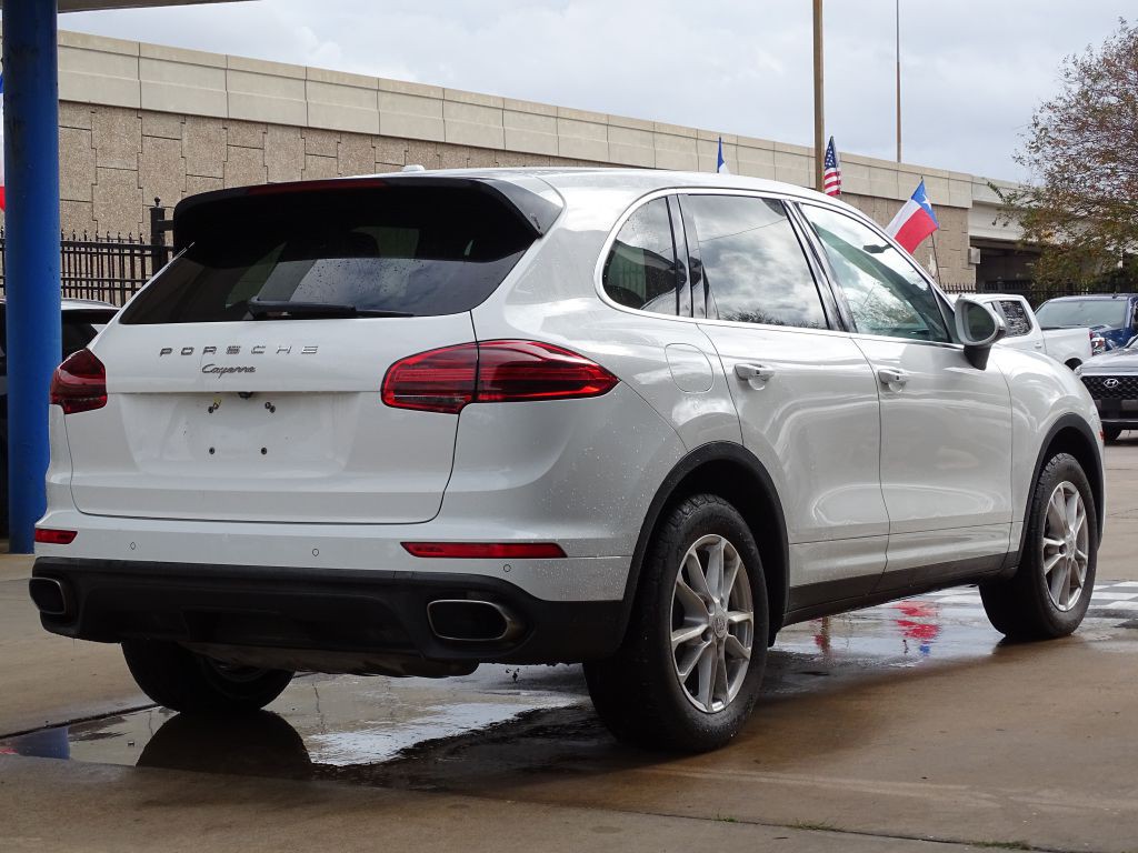 2016 Porsche Cayenne Image 5