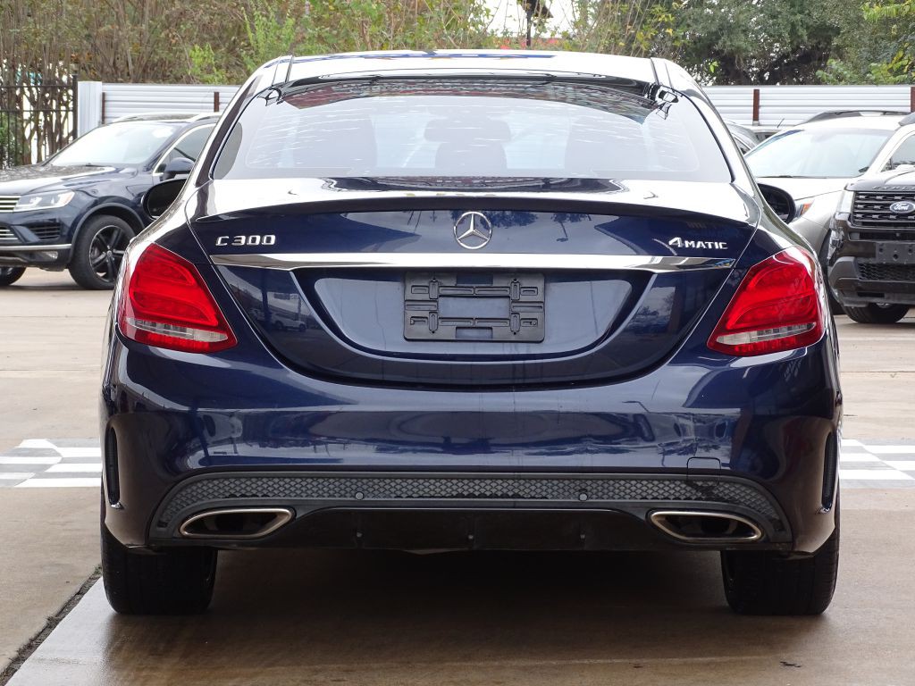 2016 Mercedes-Benz C-Class Image 4