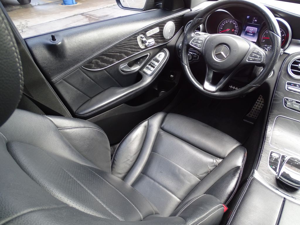 2016 Mercedes-Benz C-Class Image 9