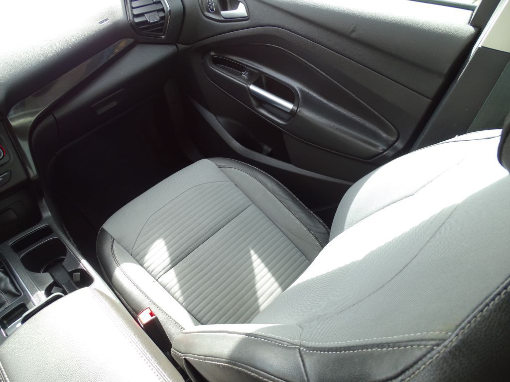 2017 Ford Escape Image 10