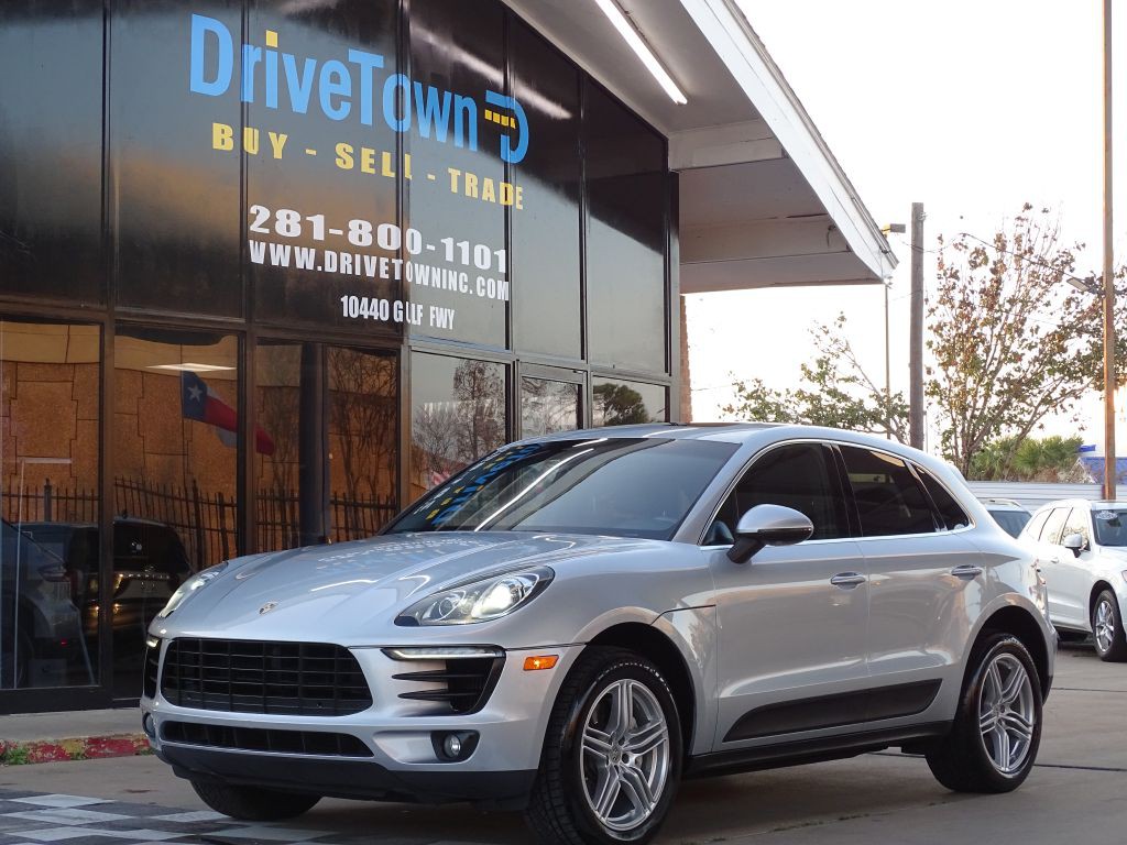 2016 Porsche Macan Image 1