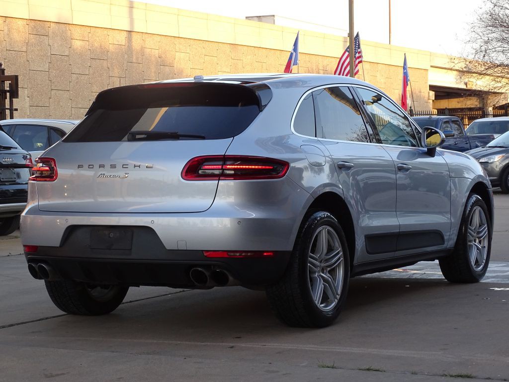 2016 Porsche Macan Image 5