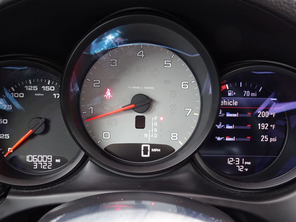 2016 Porsche Macan Image 15