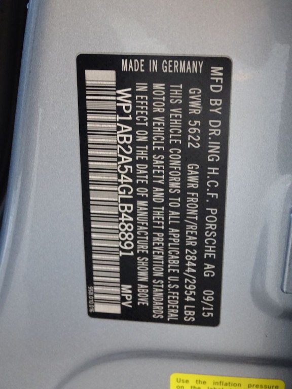 2016 Porsche Macan Image 16