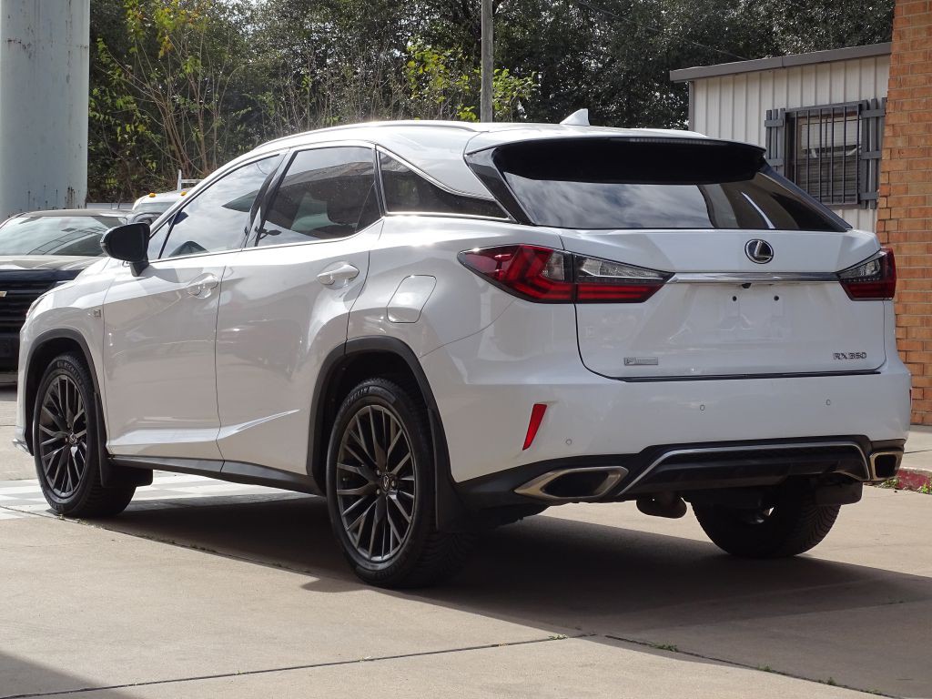 2017 Lexus RX Image 3