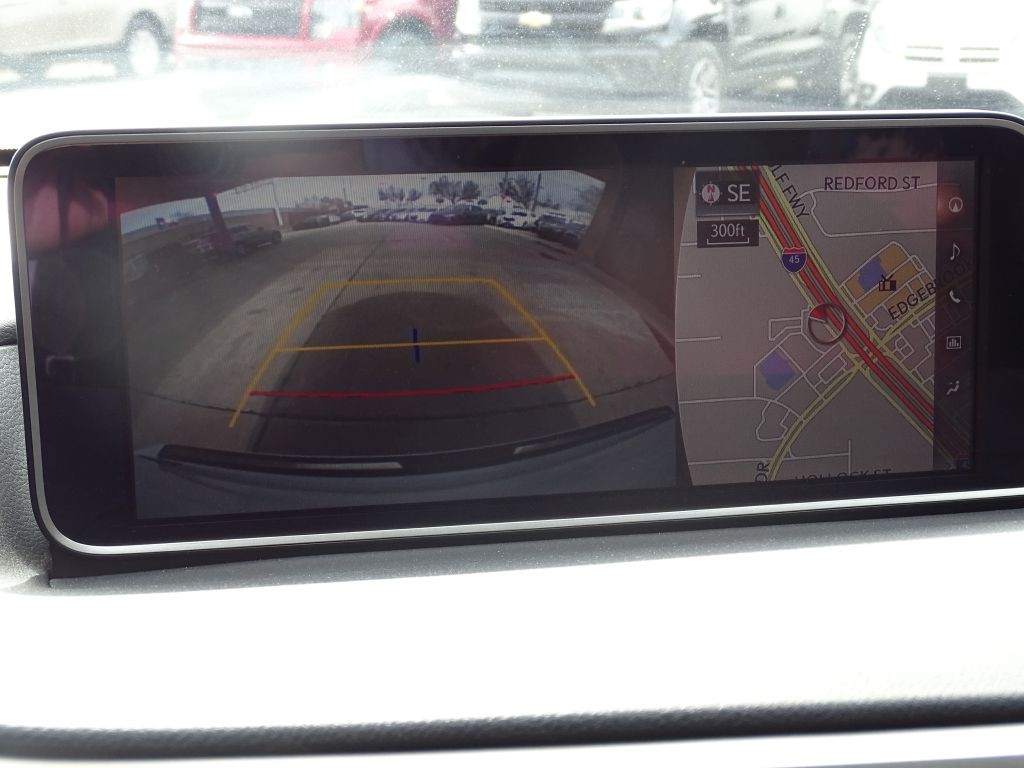 2017 Lexus RX Image 13