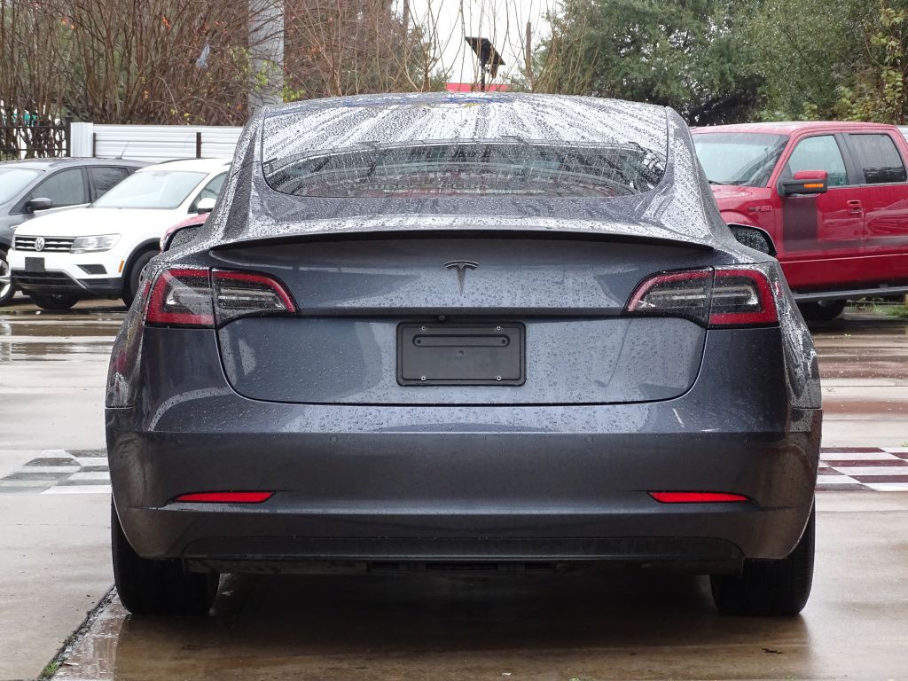 2020 Tesla Model 3 Image 4