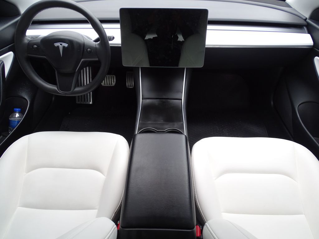 2020 Tesla Model 3 Image 8