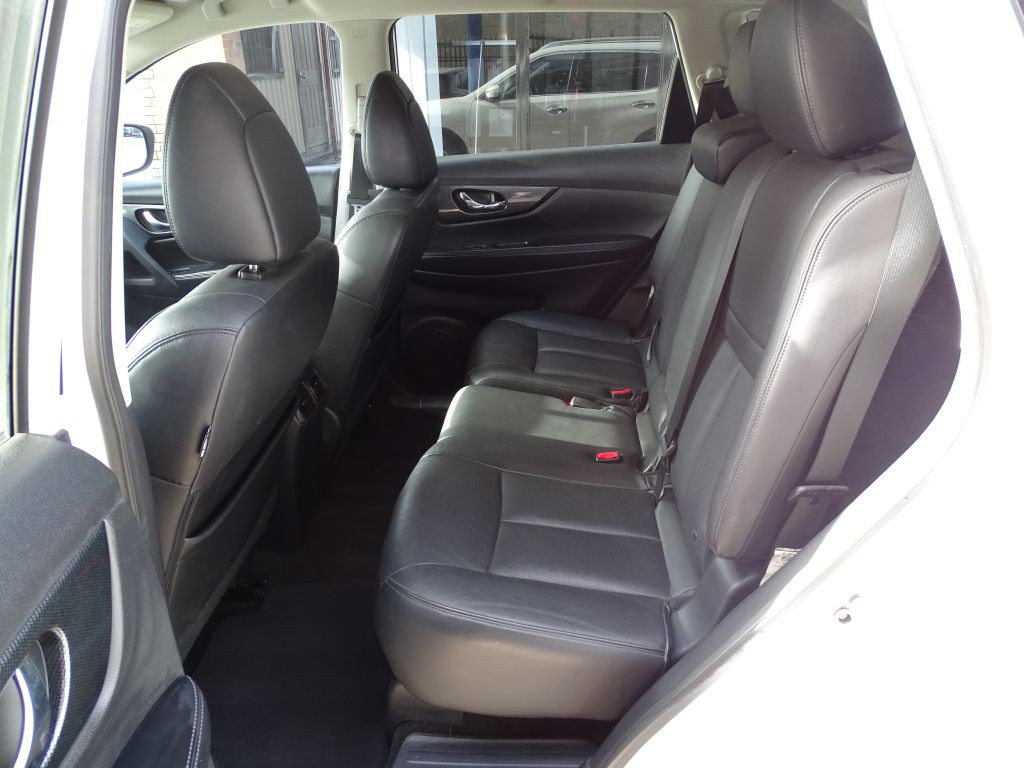 2014 Nissan Rogue Image 11