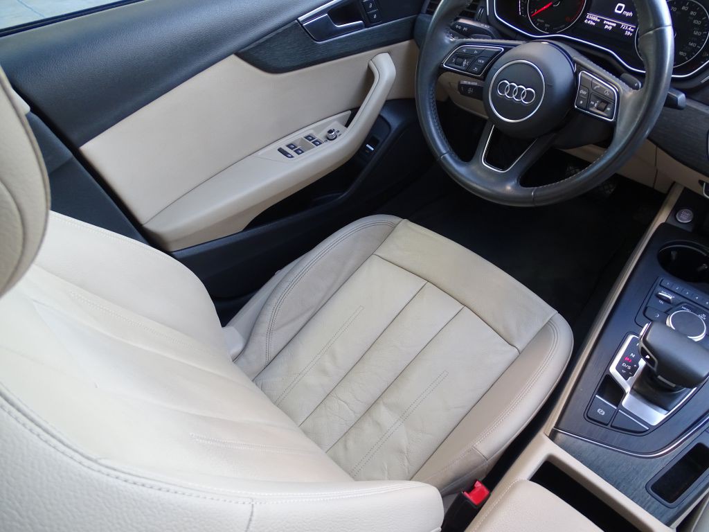 2017 Audi A4 Image 9