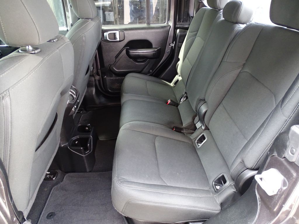 2020 Jeep Gladiator Image 11