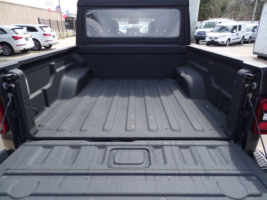 2020 Jeep Gladiator Image 12