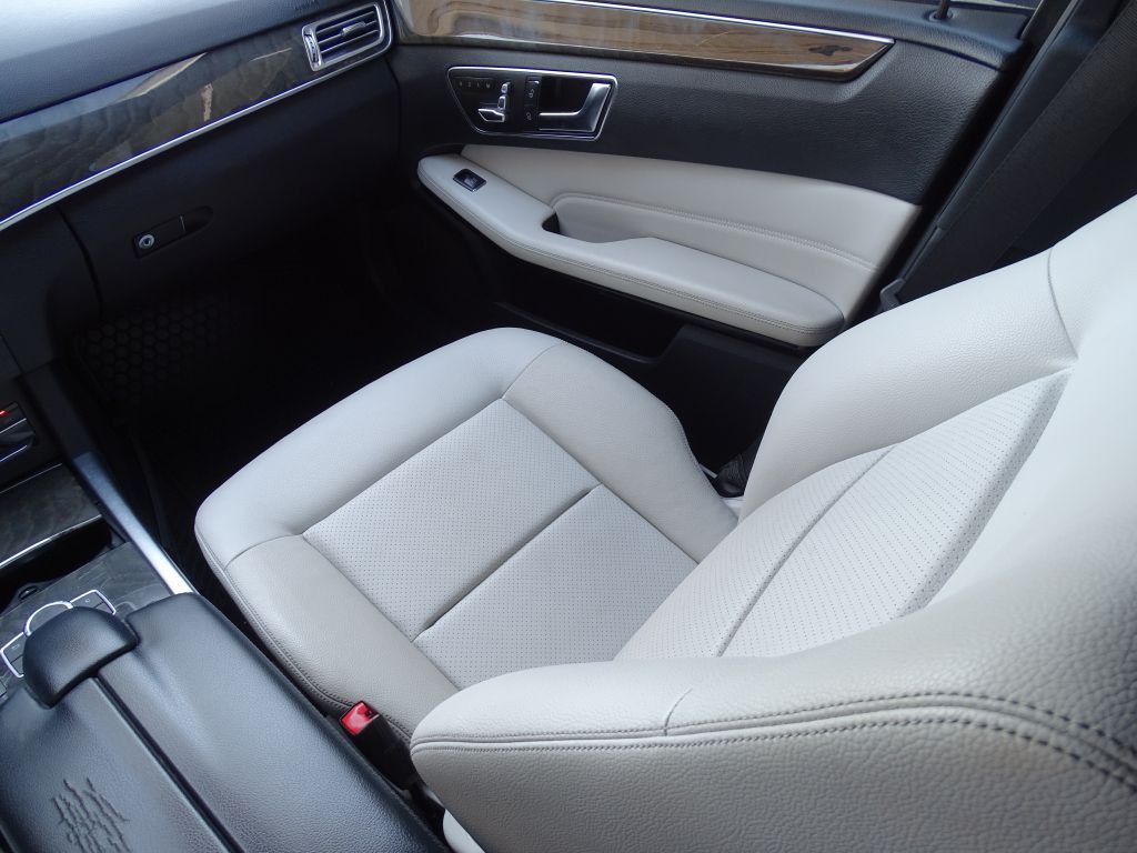 2016 Mercedes-Benz E-Class Image 10