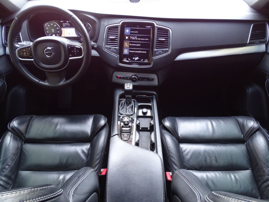 2018 Volvo XC90 Image 8