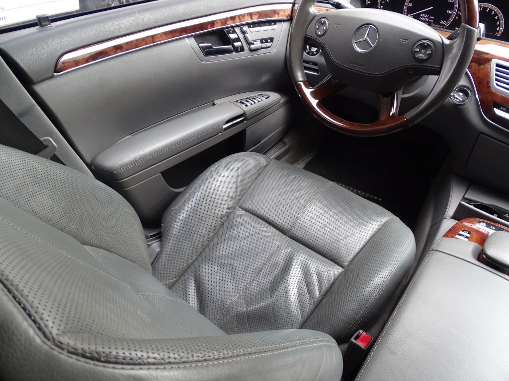 2007 Mercedes-Benz S-Class Image 9