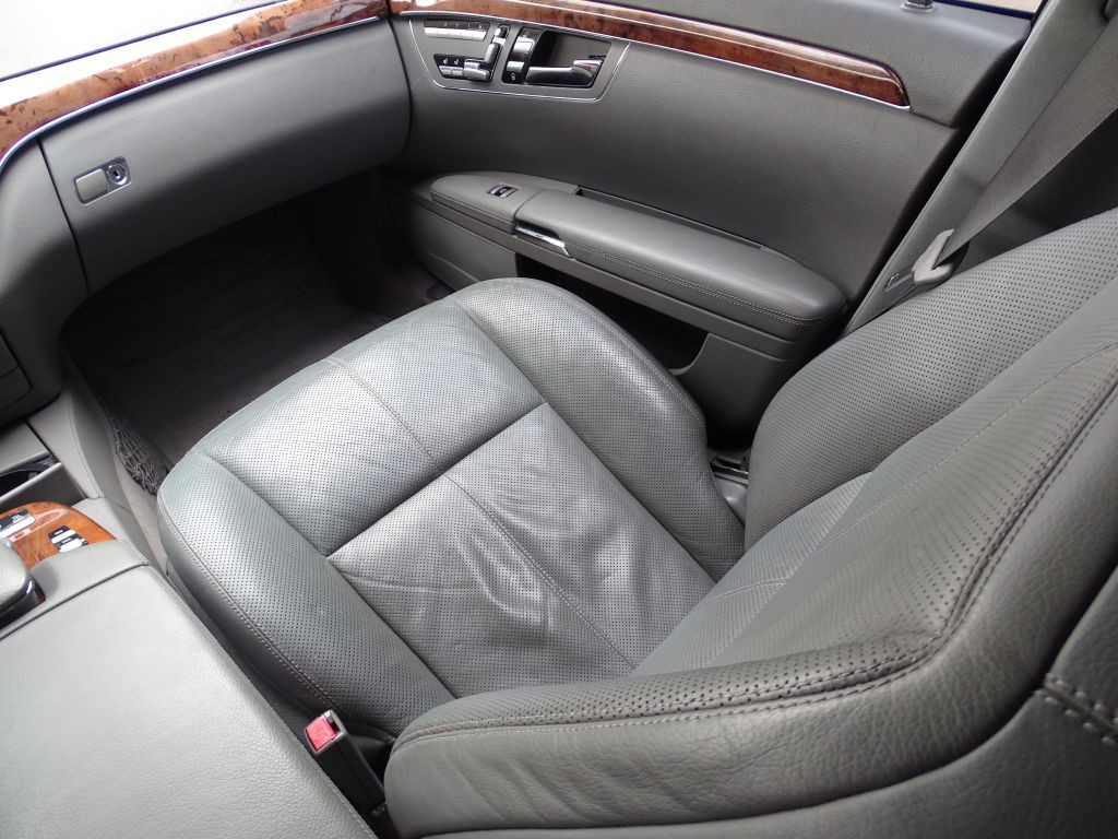 2007 Mercedes-Benz S-Class Image 10