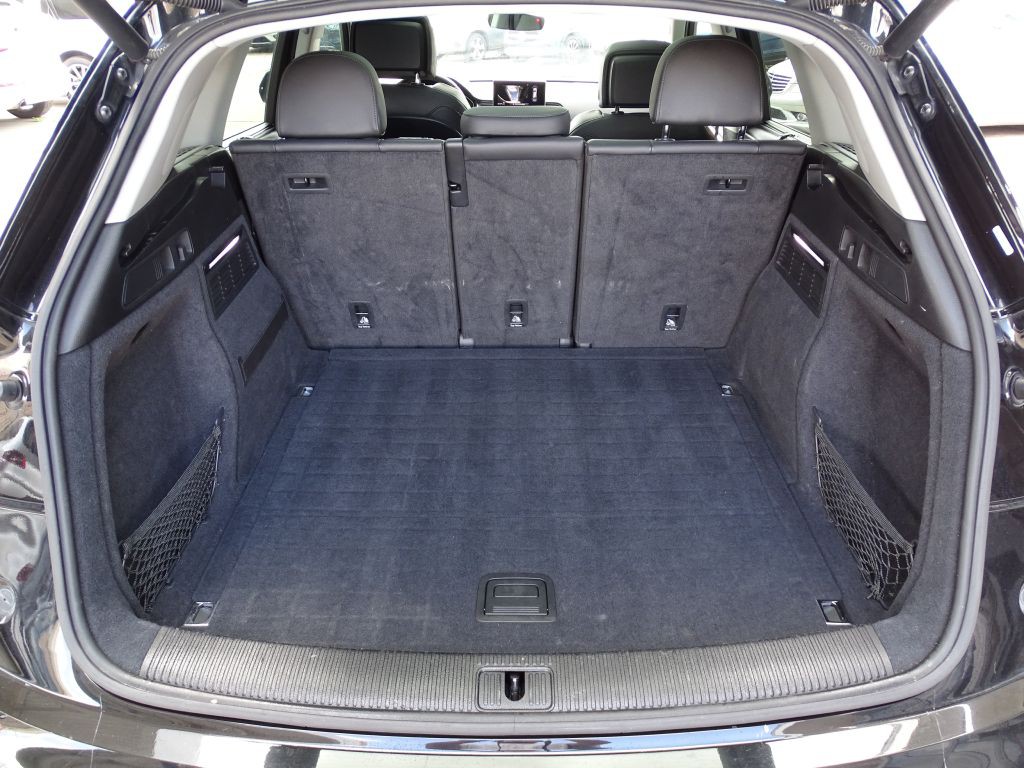 2019 Audi Q5 Image 13