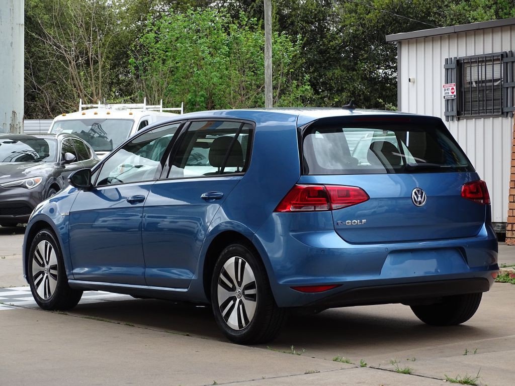 2015 Volkswagen Golf Image 3