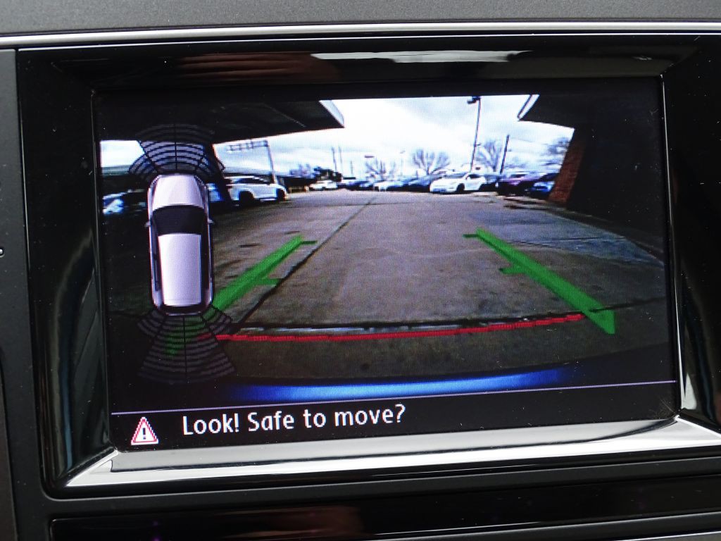 2015 Volkswagen Golf Image 13