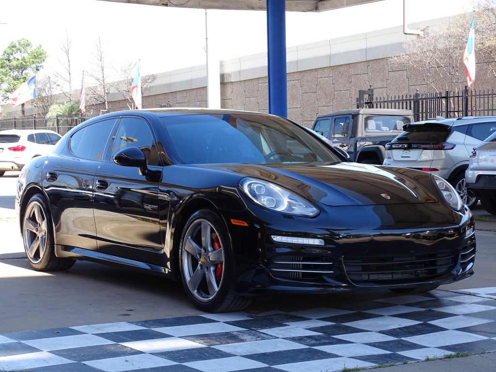2015 Porsche Panamera Image 6