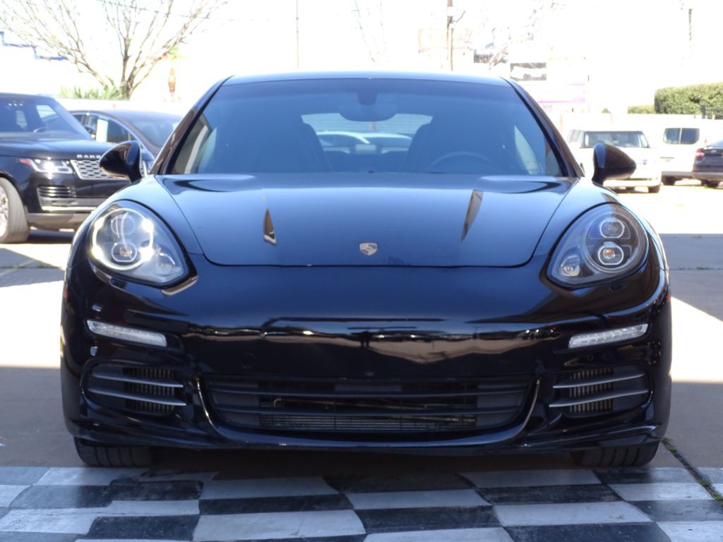 2015 Porsche Panamera Image 7