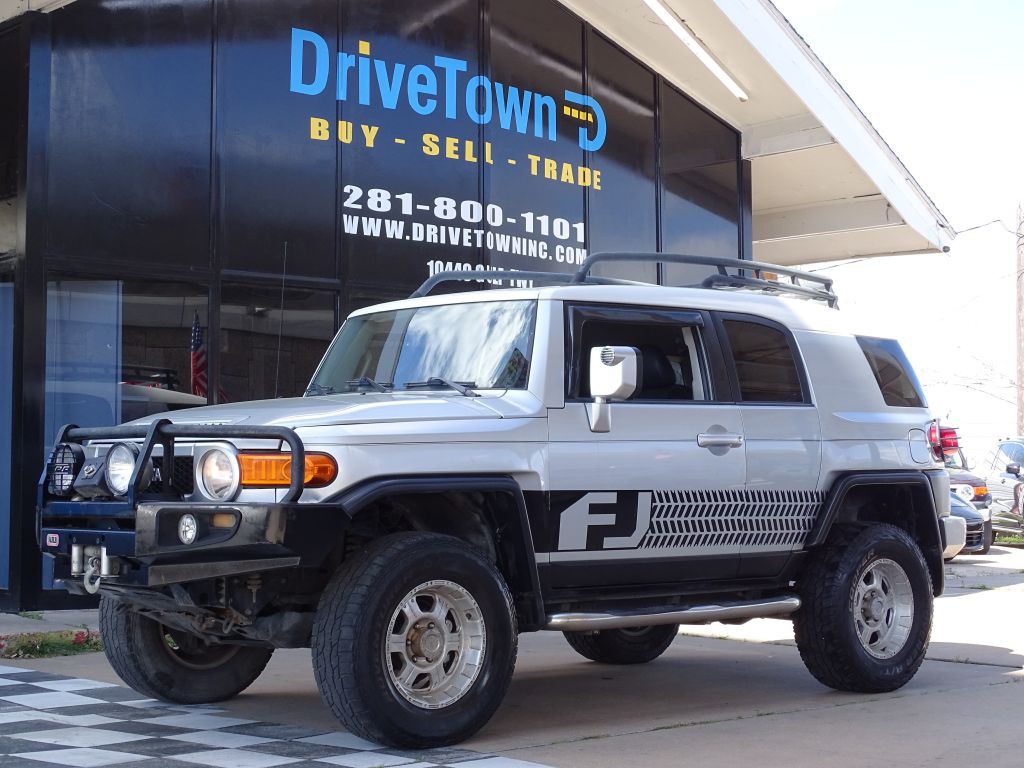 2007 Toyota FJ Cruiser Image 1