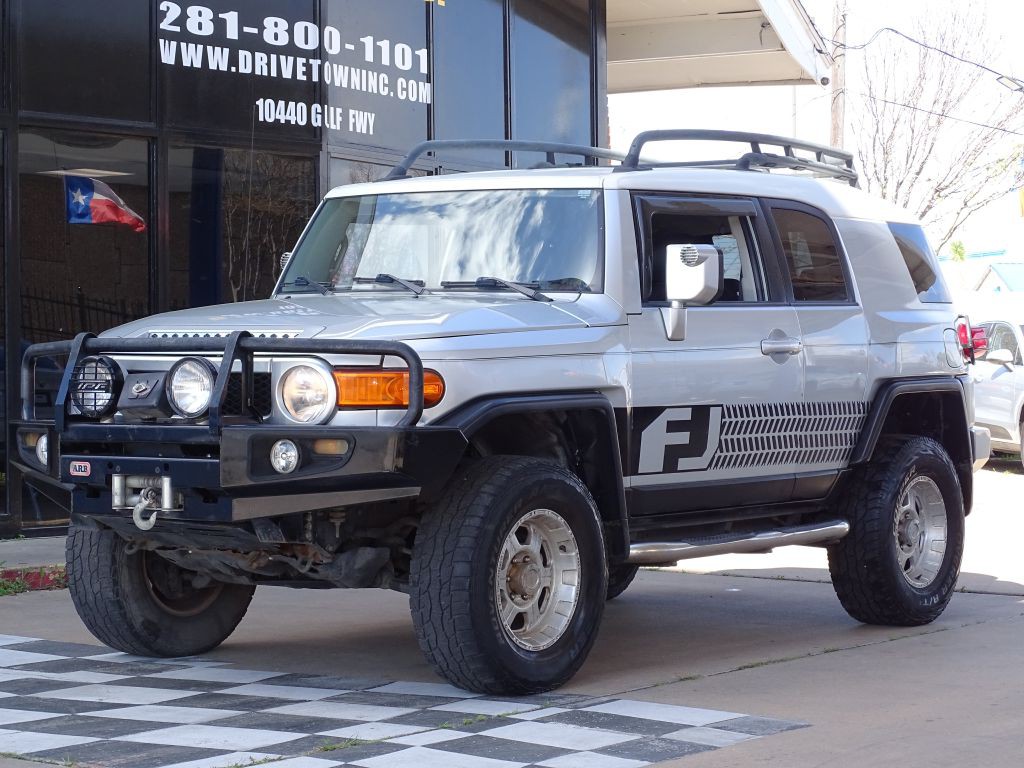 2007 Toyota FJ Cruiser Image 2