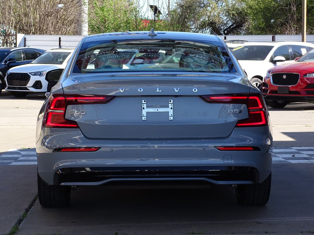2024 Volvo S60 Image 4