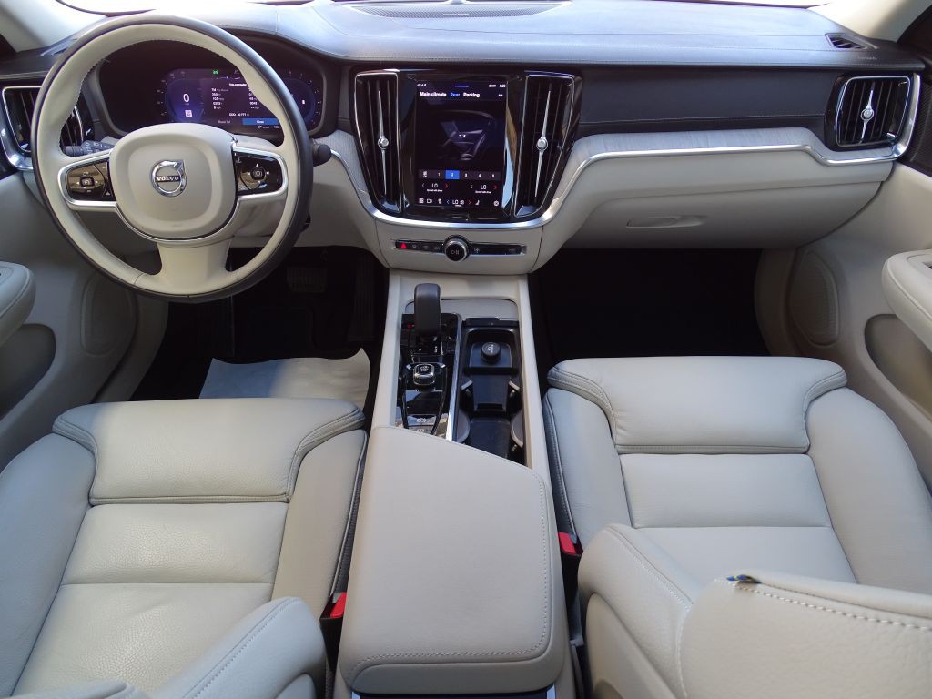 2024 Volvo S60 Image 8