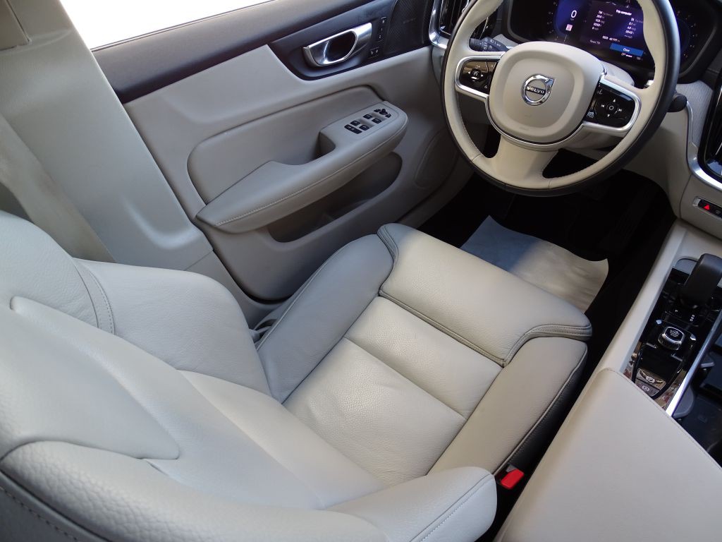 2024 Volvo S60 Image 9