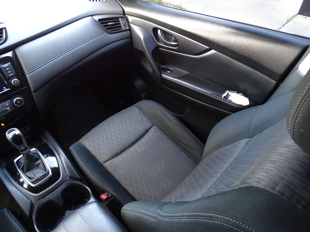 2020 Nissan Rogue Image 9